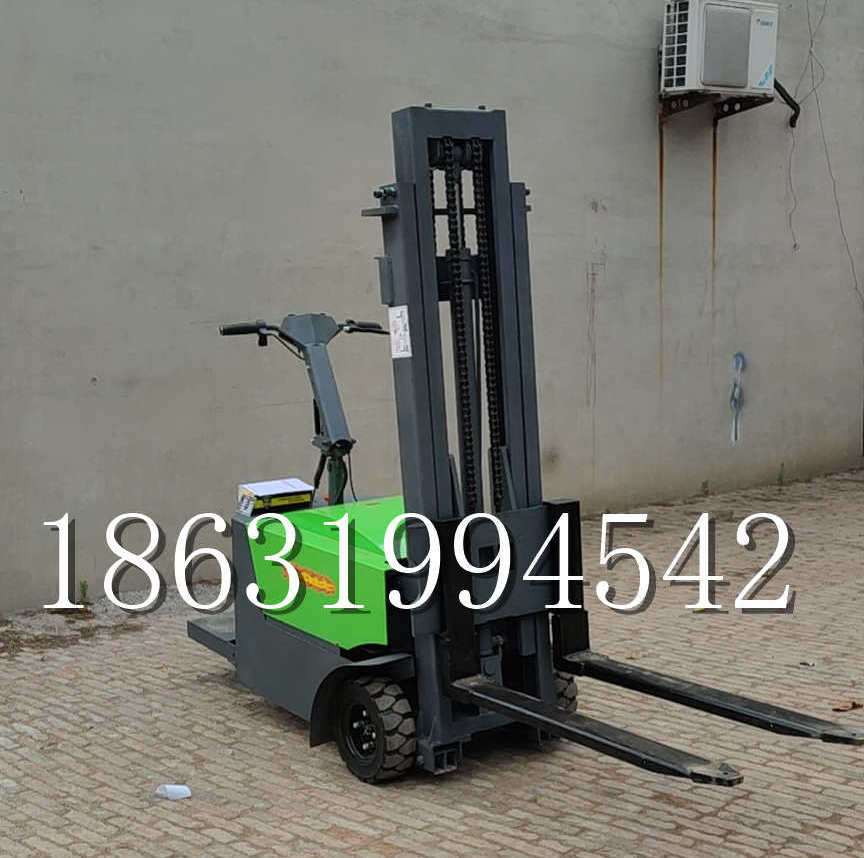 梅州市优程全电动叉车插腿式堆高车液压装卸车1.5吨升高小型站驾式铲车